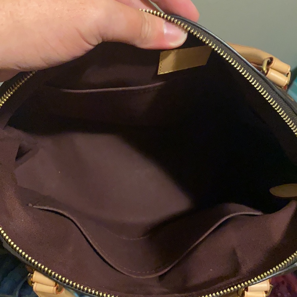 Louis Vuitton Rivoli Crossbody - Picture 9 of 14